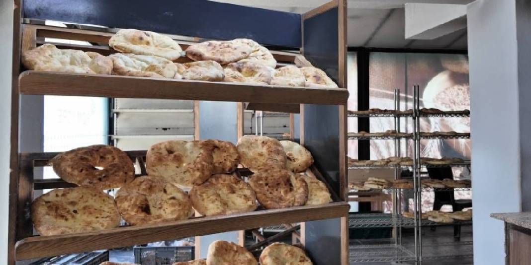 Köyünün doğal ekmeğini İstanbul’a taşıdı: 1 saat mayalandırıp, 6 dakikada pişiriyor 4